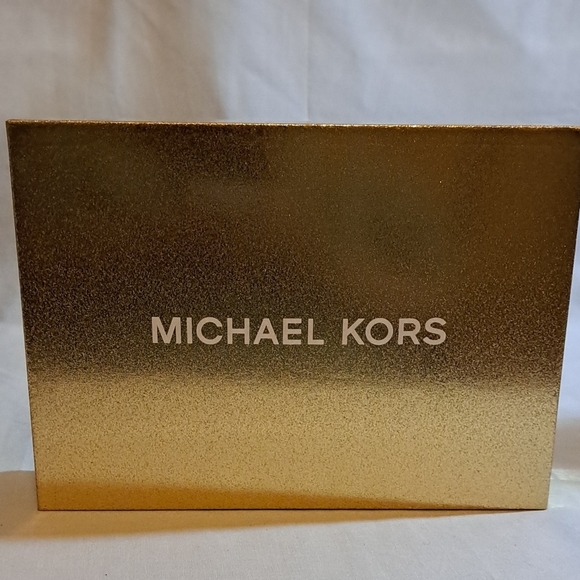 Michael Kors Black Adjustable Belt Bag - Picture 5 of 11